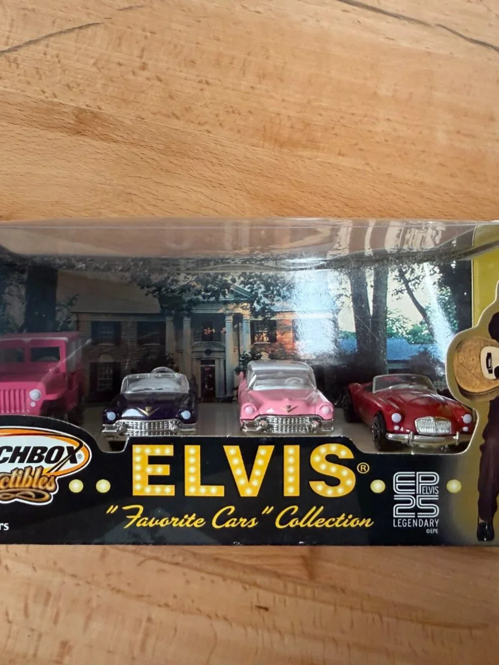 Set of 4 Elvis Matchbox Favorite Cars, New in box